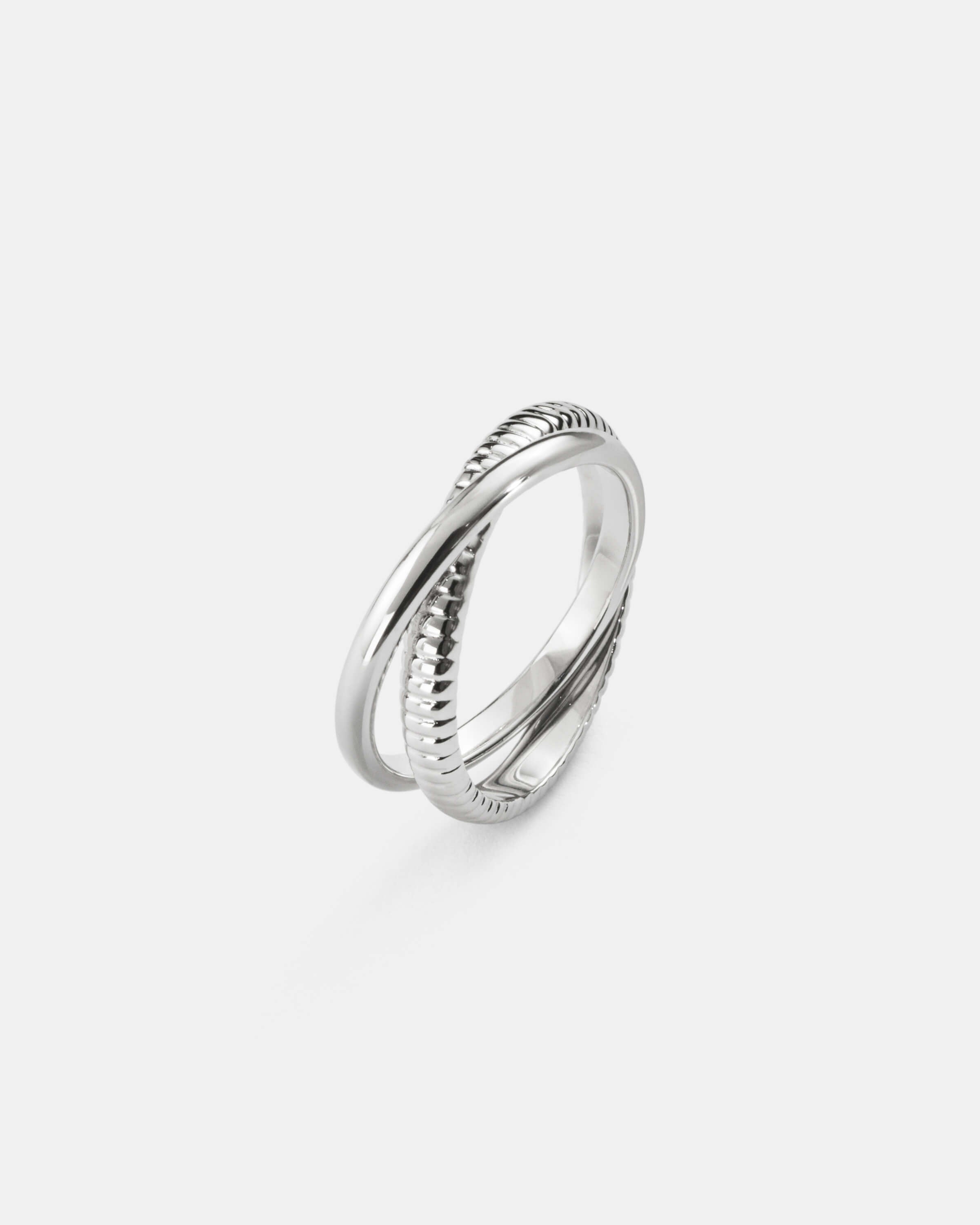 Produktbillede af Cascade Duo ring i sterlingsølv på lys baggrund.