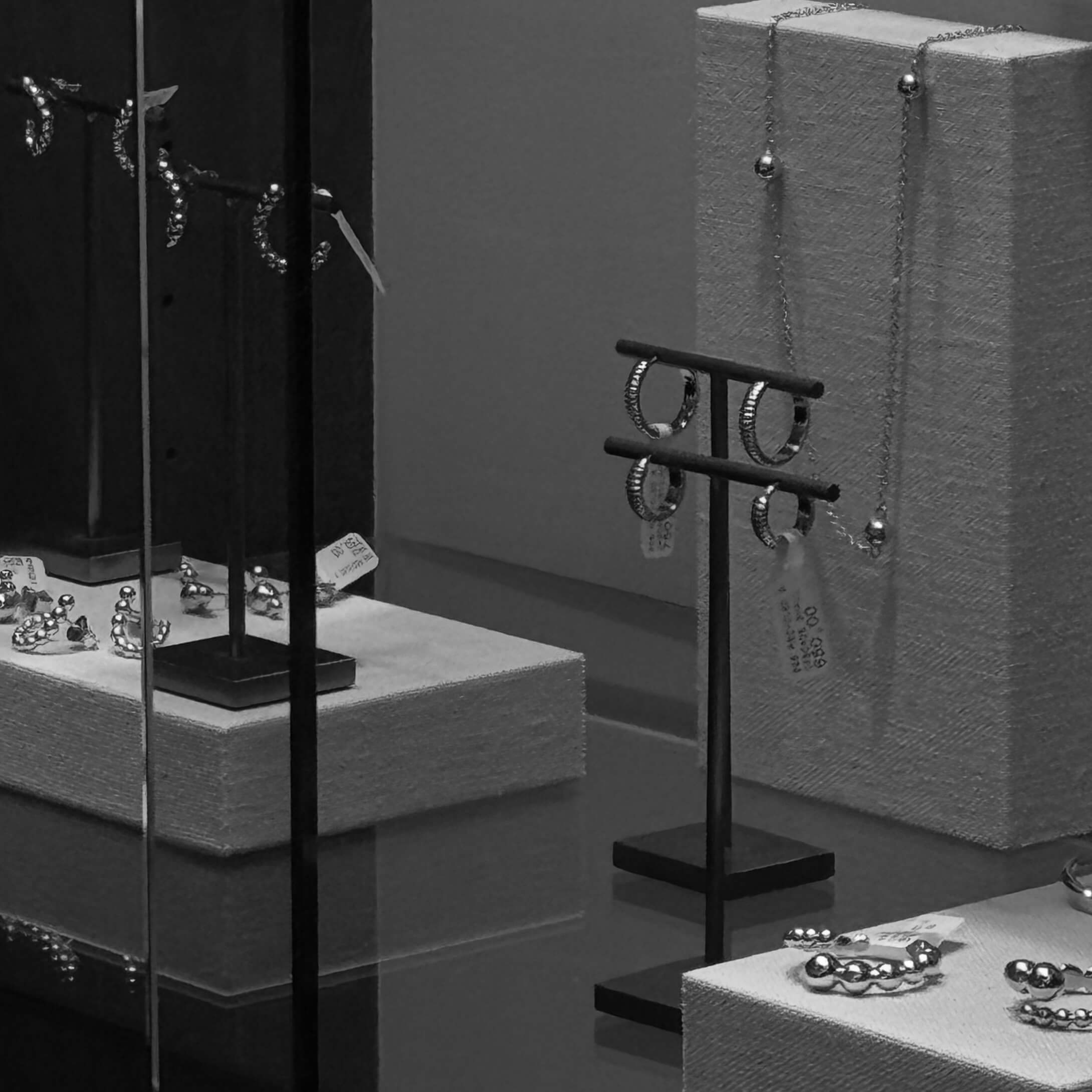 Lemores showroom.